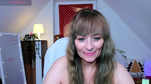 naughtymilane's cam snapshot