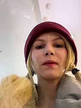 katty_cutey's cam snapshot