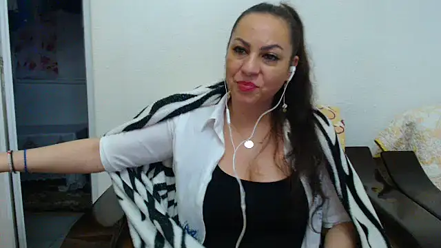 MissElla live sex cam