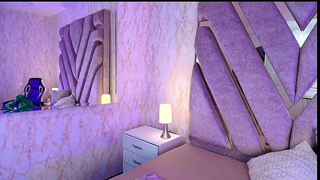 redd_pandaa's cam snapshot