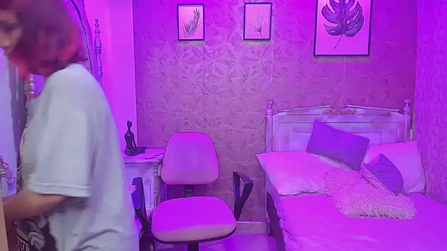 Megane_whitte's cam snapshot