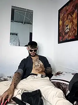 Kingbigcock23cm live sex cam