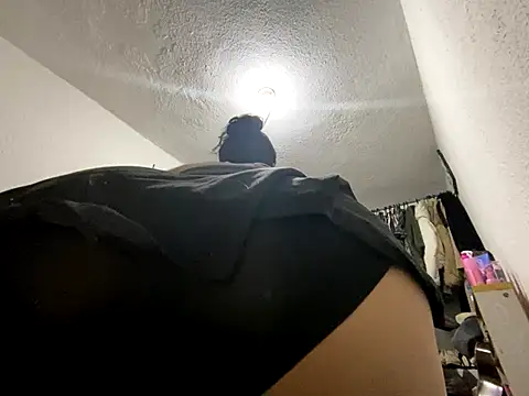 AuroraMooon live sex cam