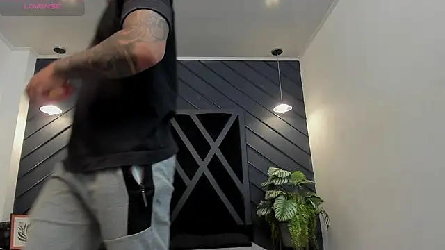 marco_garciia_ live sex cam