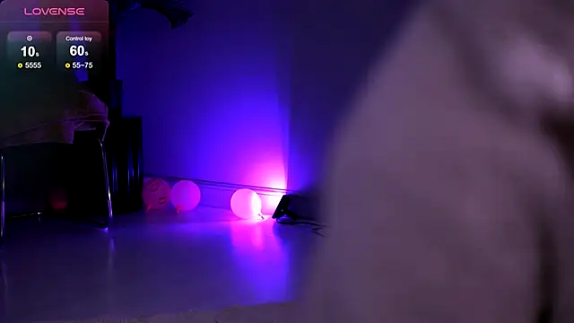 ElysiaKiss's cam snapshot