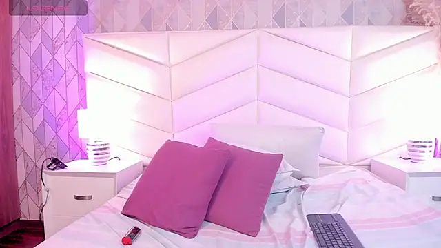 Charlotte_hall_ live sex cam