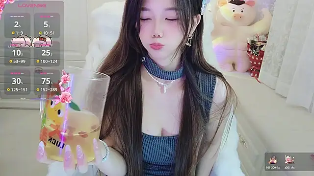 Coco-Di live sex cam