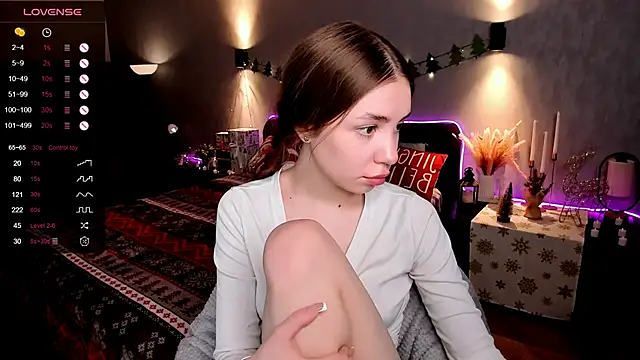 MilliBrown_'s cam snapshot