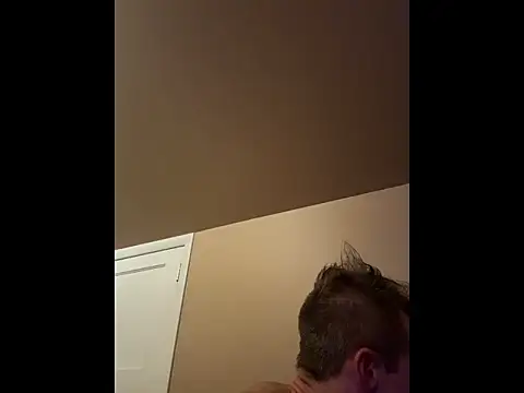 DILFiGuess1 live sex cam