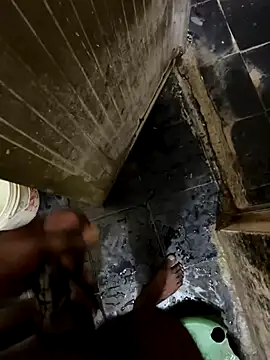 Crazyworldqueenking's cam snapshot