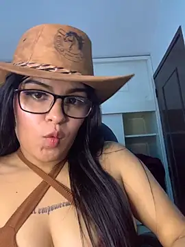 PrettyDafnne's cam snapshot