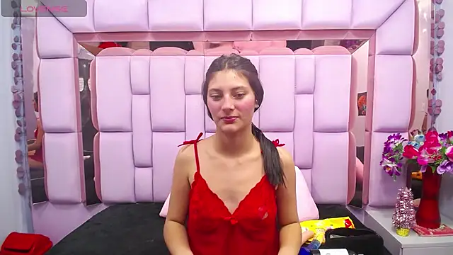 _Luna_Bennett's cam snapshot