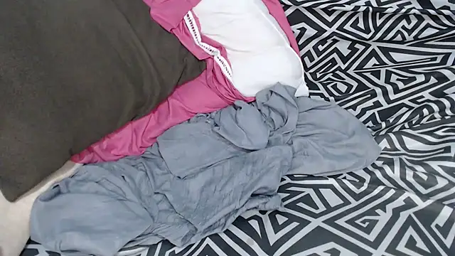 CamilaRoom's cam snapshot