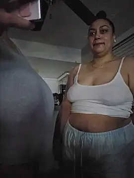 honeeyyy_pot's cam snapshot