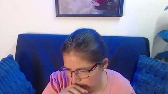 Linda_banks_'s cam snapshot