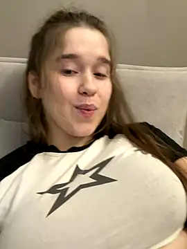 HornyGirlH live sex cam