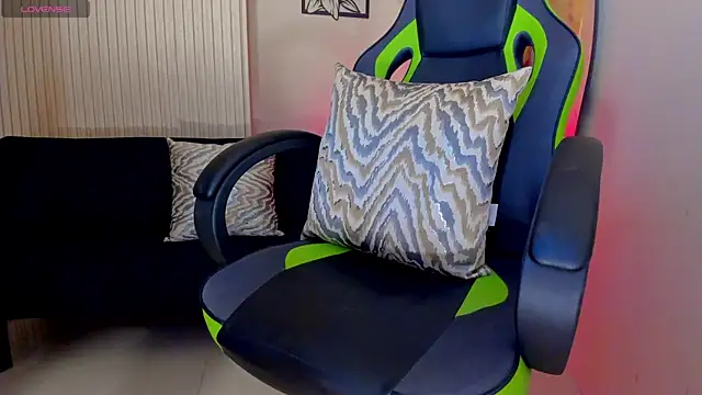 CharlotteCox_ live sex cam