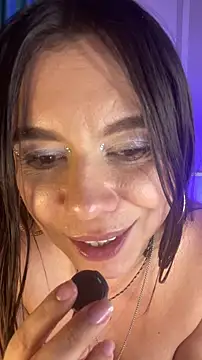 Megan_Roouse's cam snapshot