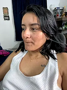 Lucia-Candy's cam snapshot