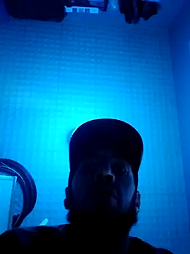 hotguy71000's cam snapshot