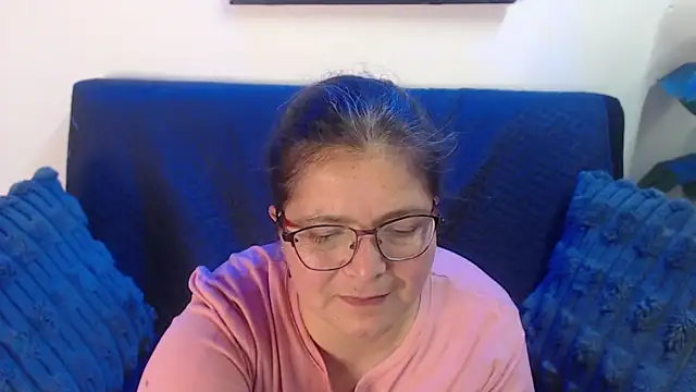 Linda_banks_'s cam snapshot