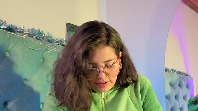 Paola_Lyon_'s cam snapshot