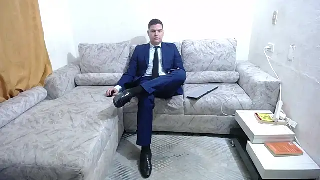 Victor_Maitland live sex cam