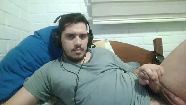 hung_weeb's cam snapshot