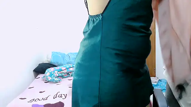 luxandracon23's cam snapshot