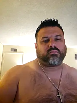 Roddog18 live sex cam