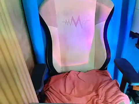 MissFlammaraa's cam snapshot