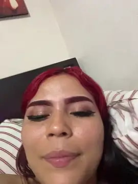 Chloemercury's cam snapshot