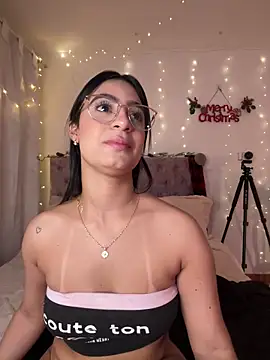 Samantha_e2's cam snapshot