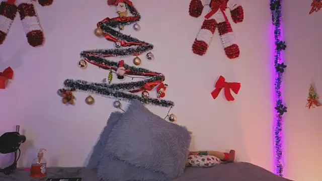 Lolarosesxs's cam snapshot