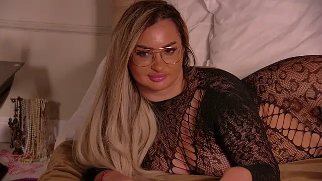 Denisse_Perry's cam snapshot