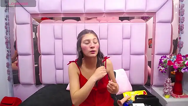 _Luna_Bennett's cam snapshot