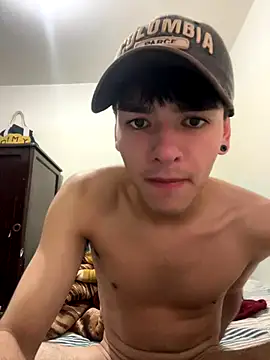 ErickRojass3 live sex cam