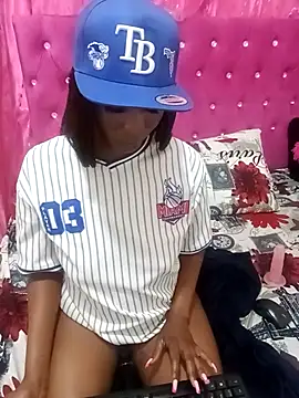 SexyBootie's cam snapshot