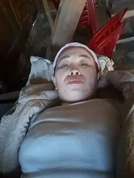 dakota-kis's cam snapshot