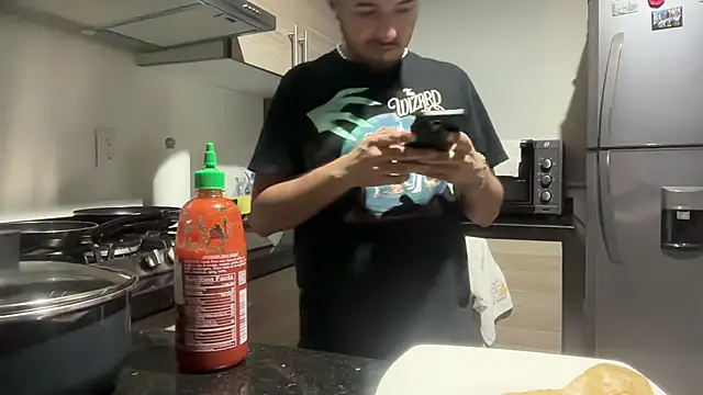 Gorillabutt1414 live sex cam