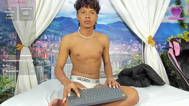 MilthonDelis live sex cam