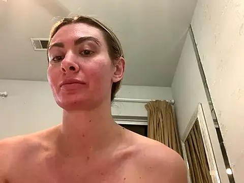 Alyssa_rhoades's cam snapshot