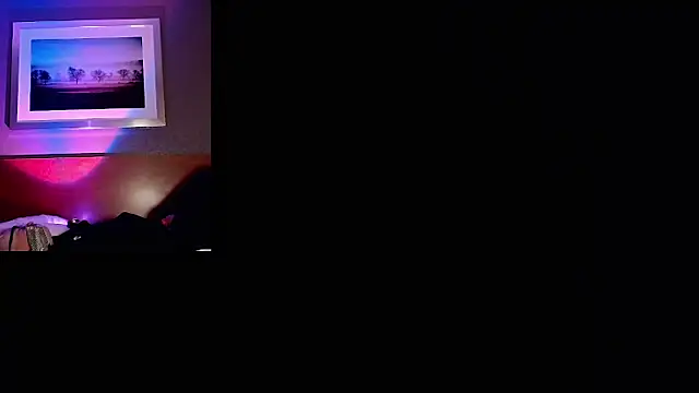 Snarfle82 live sex cam