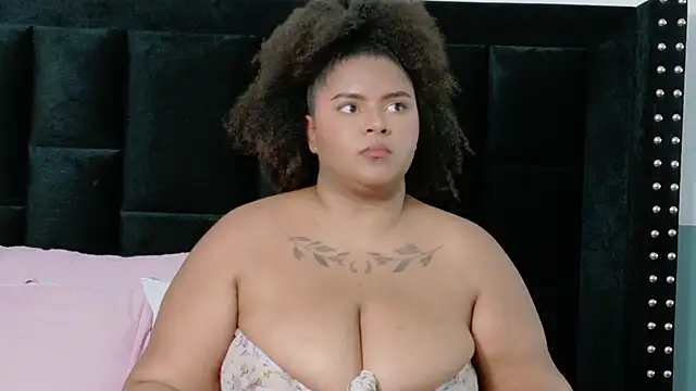 hotkittyebony's cam snapshot