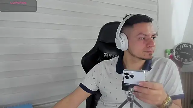 Rick_Adams's cam snapshot