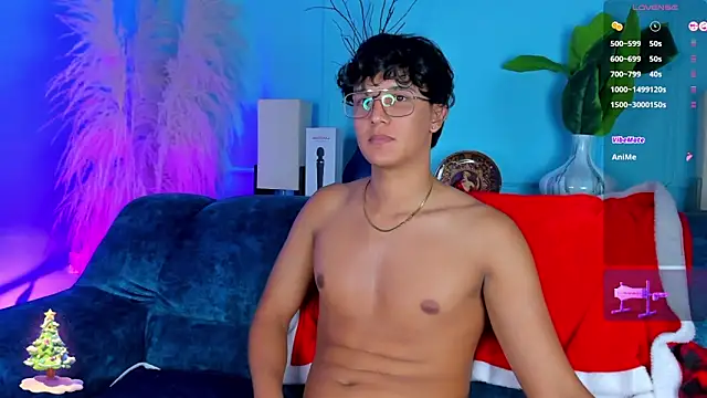 Leo_Savage_'s cam snapshot