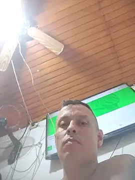 JuceAn14's cam snapshot