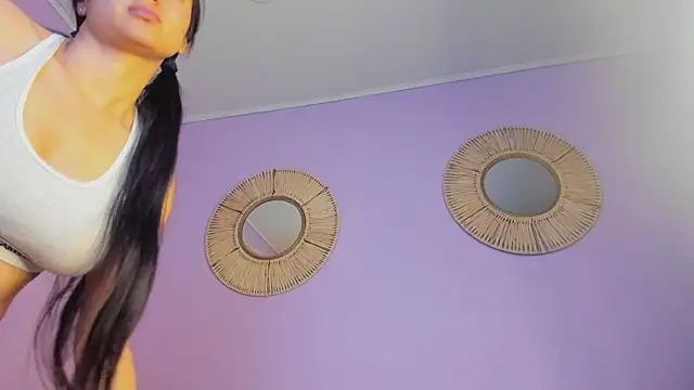 Auroraaa_527's cam snapshot