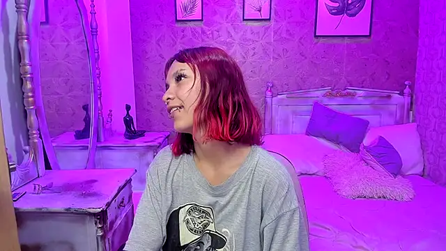 Megane_whitte's cam snapshot