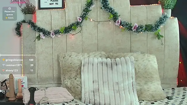 Alana_Mitchell's cam snapshot